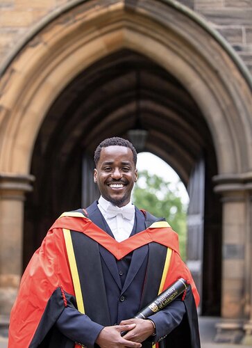 HLwib9XIAApZ4q